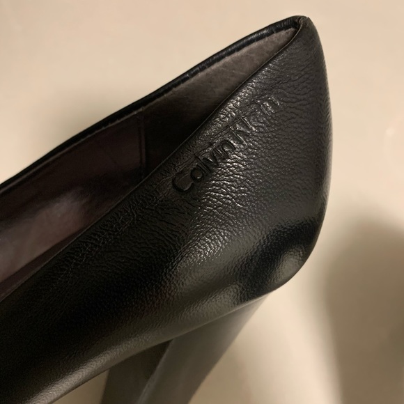 Calvin Klein Elita mini platform pumps - Picture 4 of 5